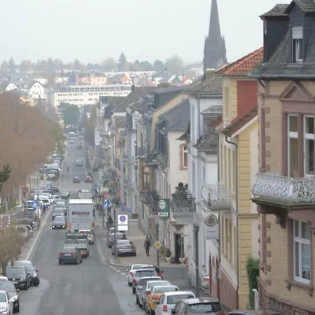 Schone Mit Balkon