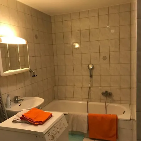 Schone Mit Balkon * 바트나우헴